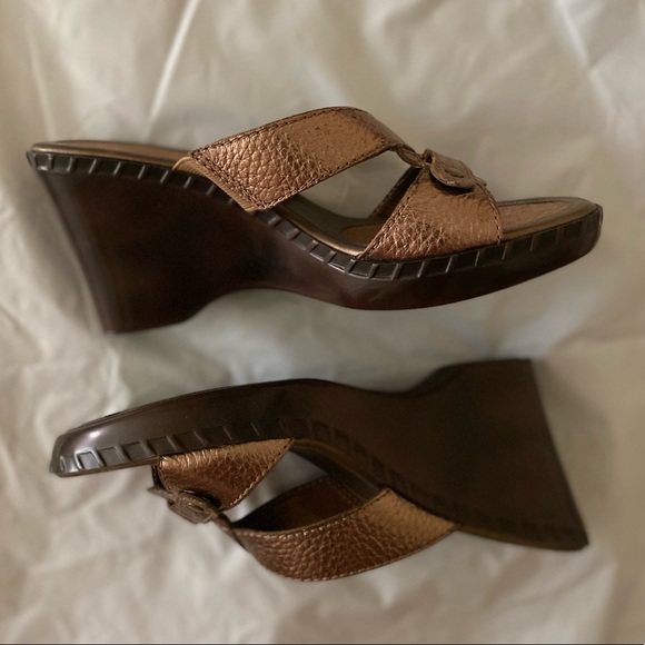 Bandolino Bronze Slip on Wedge Sandals - Picture 7 of 8